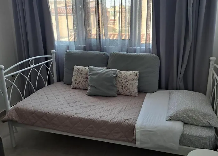 Attalos Luxury Flat Psyrri Square